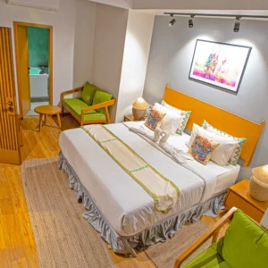 Silk Jacuzzi Suite Room