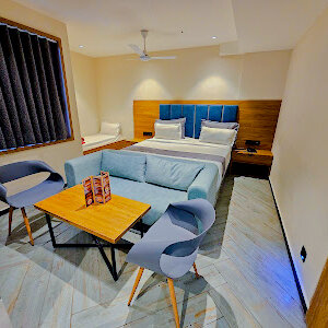 Bathtub Jacuzzi Suite Room