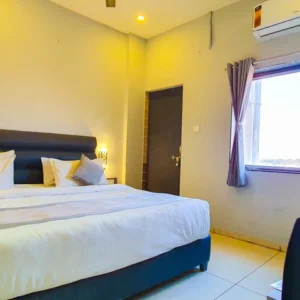 Nova Premium Split Ac Room